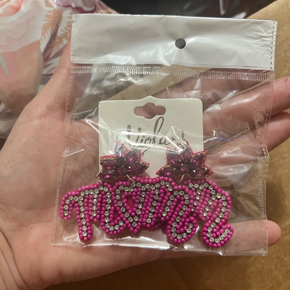 NWOT seed bead earrings